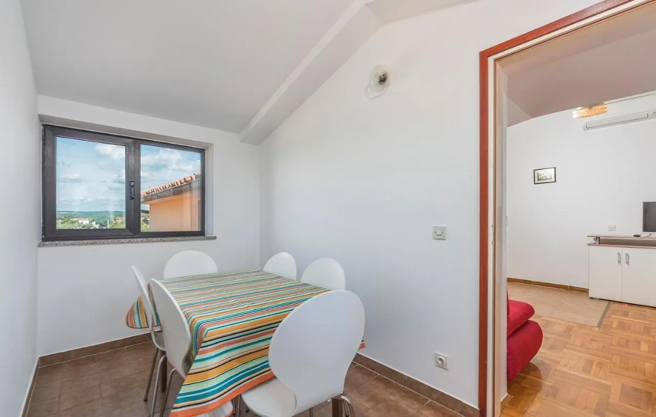 Guest house Apartment Complex Vetrina-Shared Pool Nova Vas